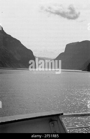 Photos de voyage Norvège. Sognefjord. Vue depuis un navire à passagers Banque D'Images