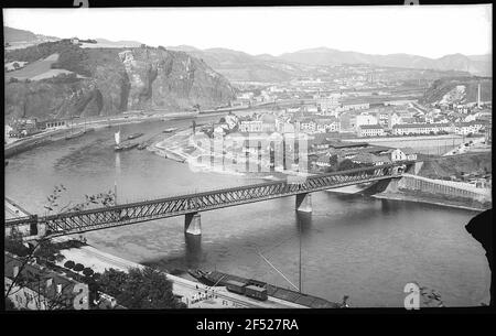 Aussig. Vue de Ferdinandshöhe à Elbtal avec pont et Marienberg Banque D'Images