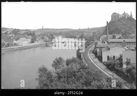 Leisnig. Village de poissons, château de Mildenstein et Muldenbrück Banque D'Images