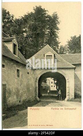 Schloßhof - Schloßtor Pulsnitz. Schlosshof - Schlossstor Banque D'Images