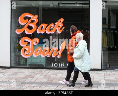 Belfast Street à l'occasion de l'anniversaire du premier confinement. Photo de Mal McCann Banque D'Images