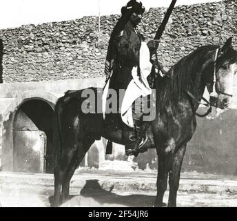 Guerrier kurde à cheval Banque D'Images