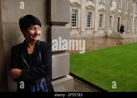 LE NOUVEAU VICE-CHANCELIER DE L'UNIVERSITÉ DE CAMBRIDGE, LE PROFESSEUR ALISON RICHARD, . 4/12/02 PILSTON Banque D'Images