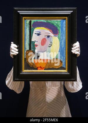 Londres, Royaume-Uni. 24 mars 2021. Un grand portrait Picasso non vu depuis près de 40 ans sera en vente à Bonhams Impressionst et Modertn Art sale à New York le jeudi 13 mai. L'œuvre, « femme au Beret mauve », peinte en 1937, a une estimation de 10,000,000 15,000,000 $. Crédit : Karl Black/Alay Live News Banque D'Images