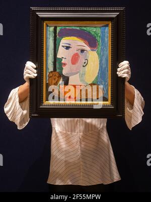 Londres, Royaume-Uni. 24 mars 2021. Un grand portrait Picasso non vu depuis près de 40 ans sera en vente à Bonhams Impressionst et Modertn Art sale à New York le jeudi 13 mai. L'œuvre, « femme au Beret mauve », peinte en 1937, a une estimation de 10,000,000 15,000,000 $. Crédit : Karl Black/Alay Live News Banque D'Images