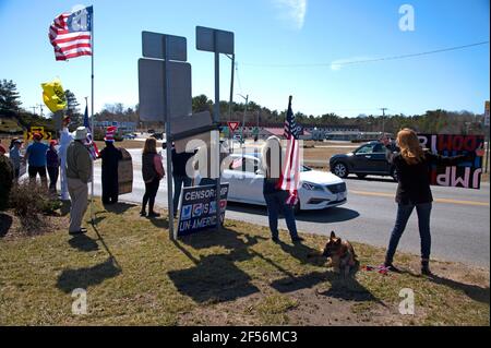 Un rassemblement contre la censure à Cape Cod, aux États-Unis. Combattre la censure hors du lot. Banque D'Images