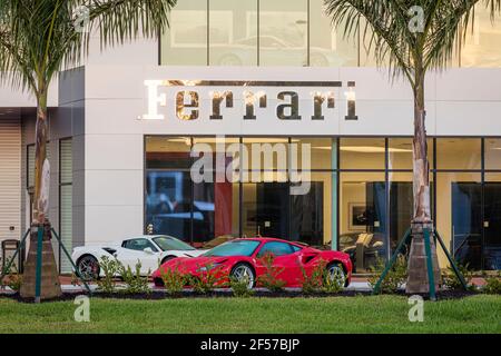 Concessionnaire Ferrari à Naples, Floride, États-Unis Banque D'Images