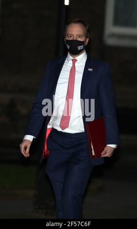 Londres, Angleterre, Royaume-Uni. 24 mars 2021. Le secrétaire d'État à la Santé et aux soins sociaux MATT HANCOCK est vu à Downing Street. Credit: Tayfun Salci/ZUMA Wire/Alay Live News Banque D'Images