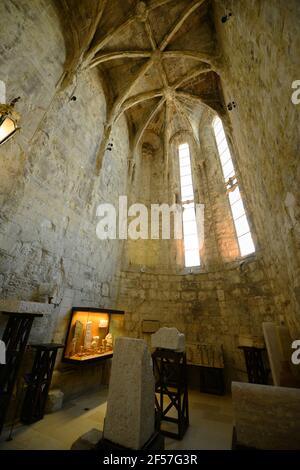 Autel du couvent des Carmo (portugais: Igreja de Carmo). L'église est la ruine du tremblement de terre de Lisbonne en 1755 dans la ville de Lisbonne, Portugal. Banque D'Images