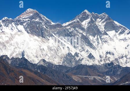 Vue sur le mont Everest, la face rocheuse de Nuptse, Lhotse et Lhotse Shar depuis Kongde - Parc national de Sagarmatha - Népal Banque D'Images