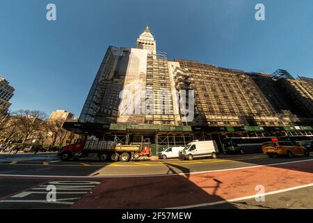 L'ancien Metropolitan Life Building, maintenant renommé et rénové en l'immeuble One Madison Avenue, à New York, le mardi 9 mars 2021. (© Richard B. Levine) Banque D'Images