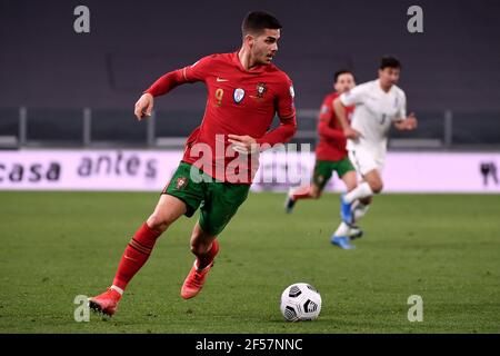 Reggio Emilia, Italie. 24 mars 2021. André Silva du Portugal en action pendant le match de qualification de football Qatar 2022 de la coupe du monde de la FIFA entre le Portugal et l'Azerbaïdjan au stade Juventus de Turin (Italie), 24 mars 2021. Photo Federico Tardito/Insidefoto Credit: Insidefoto srl/Alay Live News Banque D'Images