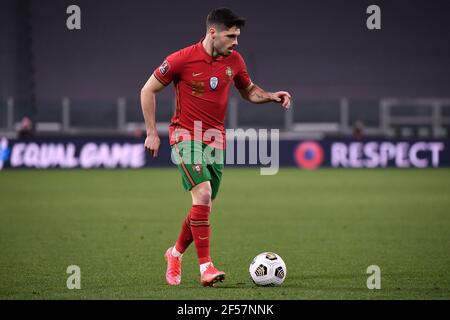 Reggio Emilia, Italie. 24 mars 2021. Pedro Neto du Portugal en action pendant la coupe du monde de la FIFA Qatar 2022 qualification football match entre le Portugal et l'Azerbaïdjan au stade Juventus de Turin (Italie), 24 mars 2021. Photo Federico Tardito/Insidefoto Credit: Insidefoto srl/Alay Live News Banque D'Images