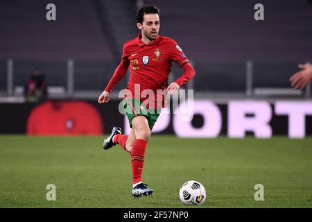 Reggio Emilia, Italie. 24 mars 2021. Bernardo Silva du Portugal en action pendant la coupe du monde de la FIFA, Qatar 2022 qualification football match entre le Portugal et l'Azerbaïdjan au stade Juventus de Turin (Italie), 24 mars 2021. Photo Federico Tardito/Insidefoto Credit: Insidefoto srl/Alay Live News Banque D'Images