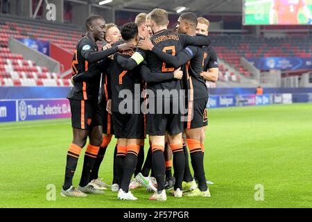 BOEDAPEST, HONGRIE - MARS 24: Célébrez les pays-Bas U21 lors du match de l'UEFA des moins de 21 Euro Championship Group Stage entre les pays-Bas U21 et Banque D'Images