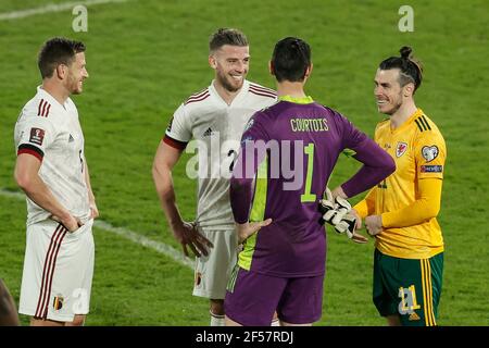 Jan Vertonghen (à gauche), Toby Alderweireld, gardien de but Thibaut courtois et Gareth Bale (à droite), en Belgique, lors du match de qualification de la coupe du monde de la FIFA 2022 au King Power au stade Den Dreef de Louvain, en Belgique. Date de la photo: Mercredi 24 mars 2021. Banque D'Images