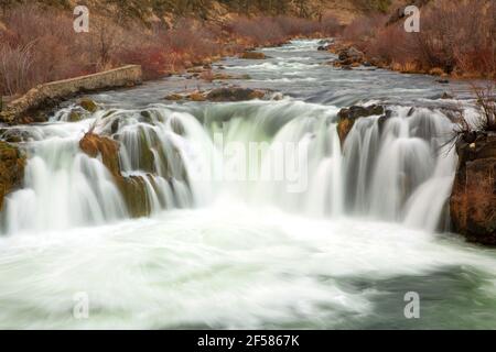 Steelhead Falls, rivière Deschutes Wild & Scenic, zone d'étude de la nature sauvage des chutes Steelhead, Oregon Banque D'Images