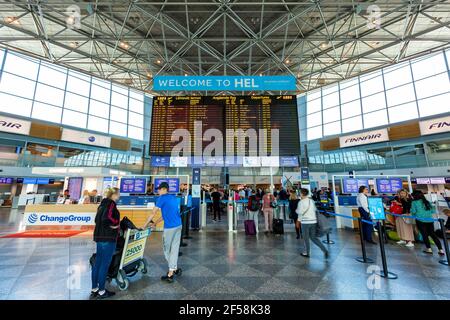 Helsinki, Finlande - 25 mai 2018 : aéroport Helsinki Vantaa terminal 2. Banque D'Images