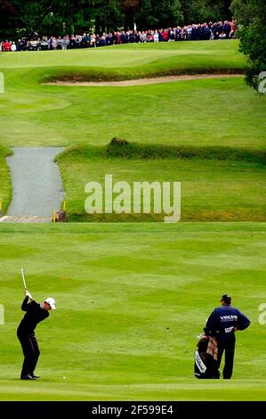 CHAMPIONNAT VOLVO PGA À WENTWORTH 24/5/2002 ADAM SCOTT 2ND ON LA 7ÈME PHOTO DAVID ASHDOWN.GOLF Banque D'Images