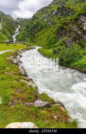 Immersion dans la nature des vallées d'Ahrntal et de Tures Banque D'Images