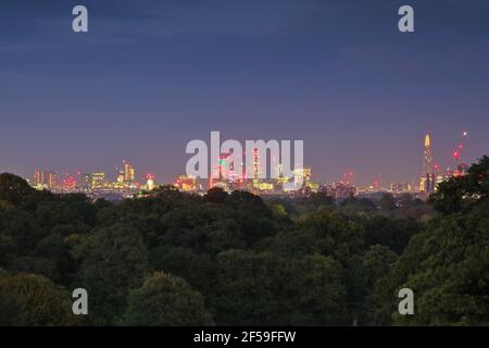 Géographie / Voyage, horizon de Londres la nuit, vue sur le parc Richmond, droits supplémentaires-déstockage-Info-non-disponible Banque D'Images