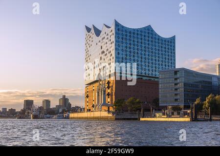 Géographie / voyage, Allemagne, Hambourg, salle Philharmonique d'Elbe, Norderelbe (Elbe du Nord), HafenCity, droits-supplémentaires-autorisation-Info-non-disponible Banque D'Images