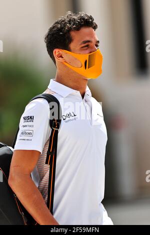 Sakhir, Bahreïn. 25 mai 2021. Lando Norris (GBR) McLaren. Grand Prix de Bahreïn, jeudi 25 mars 2021. Sakhir, Bahreïn. Crédit : James Moy/Alay Live News Banque D'Images