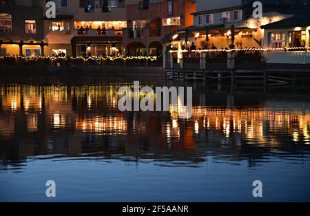 Venetian court nocturne paysage à Capitola Beach Santa Cruz, Californie Etats-Unis. Banque D'Images