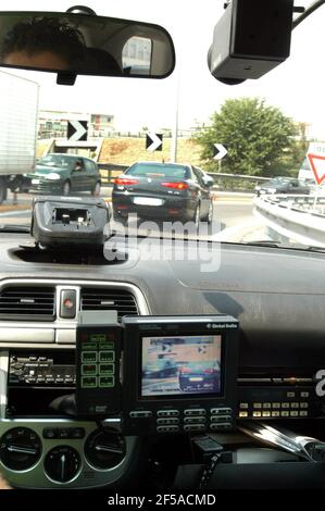 Iyaly, système de contrôle de limite de vitesse Provida monté sur une voiture de police de la circulation Banque D'Images