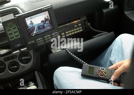 Iyaly, système de contrôle de limite de vitesse Provida monté sur une voiture de police de la circulation Banque D'Images