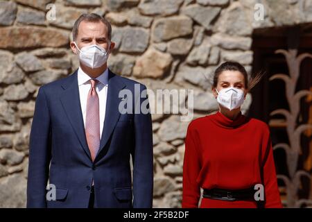 Andorre, SP. 25 mars 2021. **NO ESPAGNE** le roi Felipe VI d'Espagne, la reine Letizia d'Espagne assiste à une réception officielle avec des honneurs nationaux et des symboles nationaux lors d'une visite d'État de 2 jours en Principauté d'Andorre à la Casa de la Vall le 25 mars 2021. Crédit : Jimmy Olsen/Media Punch/Alay Live News Banque D'Images