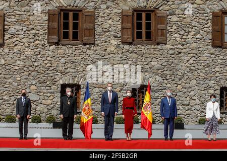 Andorre, SP. 25 mars 2021. **NO ESPAGNE** le roi Felipe VI d'Espagne, la reine Letizia d'Espagne assiste à une réception officielle avec des honneurs nationaux et des symboles nationaux lors d'une visite d'État de 2 jours en Principauté d'Andorre à la Casa de la Vall le 25 mars 2021. Crédit : Jimmy Olsen/Media Punch/Alay Live News Banque D'Images