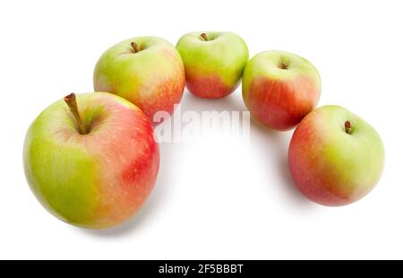 chemin de pomme rouge vert isolé sur blanc Banque D'Images