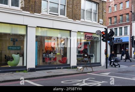 Succursale d'agent immobilier Foxtons vue dans le centre de Londres, Borough High Street Banque D'Images