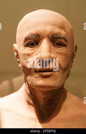 Reconstruction faciale de la momie Nespamedu. Silicone platine. Auteur Juan Villa Herrero, 2016 Banque D'Images