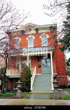 Chicago, Illinois, États-Unis. Le Race House situé dans le quartier d'Irving Park de la ville a été construit dans le style Italianate en 1874 pour Stephen A. Race. Banque D'Images