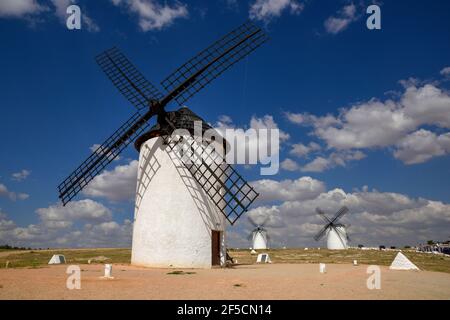 Géographie / voyage, Espagne, moulin à vent, Campo de Criptana, province Ciudad Real, Castille-la Manche, droits-supplémentaires-autorisations-Info-non-disponible Banque D'Images