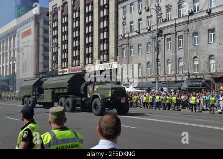 Kiev, Ukraine - 24 2018 août : défilé du jour de l'indépendance dans la rue Khreshchatyk Banque D'Images