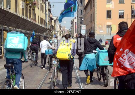 Milan, Italie. 26 mars 2021. Milan, Piazza 24 Maggio, Riders Ciclofattorini garnison Strike usage éditorial seulement crédit: Agence de photo indépendante/Alamy Live News Banque D'Images