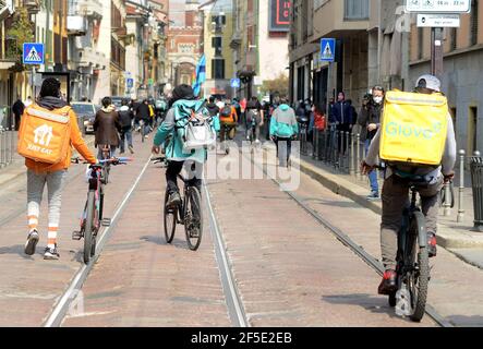 Milan, Italie. 26 mars 2021. Milan, Piazza 24 Maggio, Riders Ciclofattorini garnison Strike usage éditorial seulement crédit: Agence de photo indépendante/Alamy Live News Banque D'Images