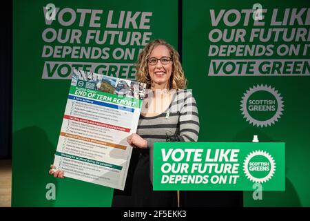 North Queensferry, Écosse, Royaume-Uni. 26 mars 2021. PHOTO : Lorna Slater - Co-leader du Scottish Green Party. Les Verts écossais marquent aujourd'hui le début de la conférence de leur parti en dévoilant une « carte de report » de fin de mandat soulignant les réalisations du parti au cours du dernier mandat parlementaire. Crédit : Colin Fisher/Alay Live News Banque D'Images