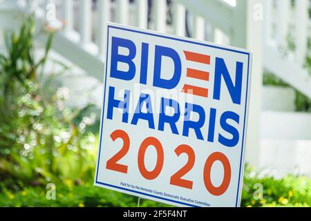 Floride Brooksville 2020 élection présidentielle campagne politique jardin signe Biden Les candidats démocrates Harris Banque D'Images