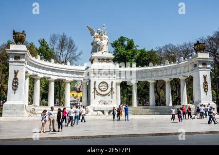 Mexico Ciudad de Federal District Distrito DF D.F. CDMX Centro historico centre historique Centre Alameda Central public Urban Park Hemicicl Banque D'Images