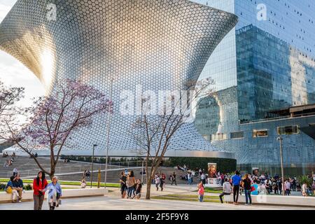 Mexico Ciudad de Federal District Distrito DF D.F. CDMX Colonia Granada Nuevo Polanco Plaza Carso Museo Soumaya Museum Carlos Slim privé Banque D'Images