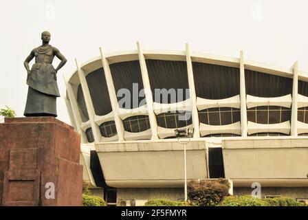 National Arts Theatre, Iganmu, Lagos, Nigeria. Banque D'Images