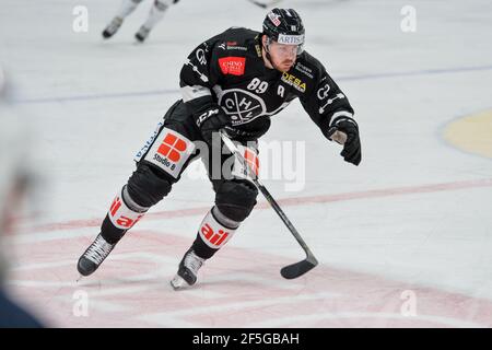 26.03.2021, Porza, Corner Arena, Ligue nationale : HC Lugano - HC Ambri-Piotta, n° 89 Mikkel Boedker (Lugano) (Suisse/Croatie À L'EXTÉRIEUR) Banque D'Images