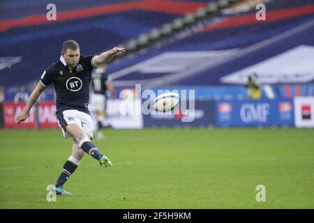 Saint Denis près de Paris, France. 26 mars 2021. Finn Russell (SCO) a marqué la transformation lors du match de rugby de 2021 six Nations entre la France et l'Écosse le 26 mars 2021 au Stade de France à Saint-Denis près de Paris, France - photo Stephane Allaman/DPPI/LiveMedia crédit: Paola Benini/Alay Live News Banque D'Images