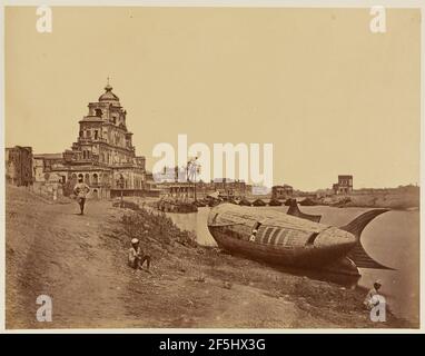 Château Manzil Palace, avec le bateau du roi en forme de poisson sur la rivière Gomti. Felice Beato (anglais, né en Italie, 1832 - 1909) Banque D'Images