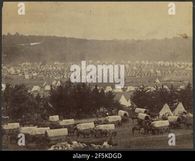 Campement de l'armée de Potomac à Cumberland Landing sur la rivière Pamunkey, va. Attribué à James F. Gibson (américain, né vers 1828/1829) Banque D'Images