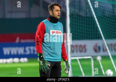 Varsovie, Pologne. 26 mars 2021. Lukasz Fabianski, de Pologne, vu en action lors de la session d'entraînement officielle de l'équipe nationale polonaise de football avant les matchs de qualification de la coupe du monde de la FIFA, Qatar 2022 à Varsovie. Crédit : SOPA Images Limited/Alamy Live News Banque D'Images